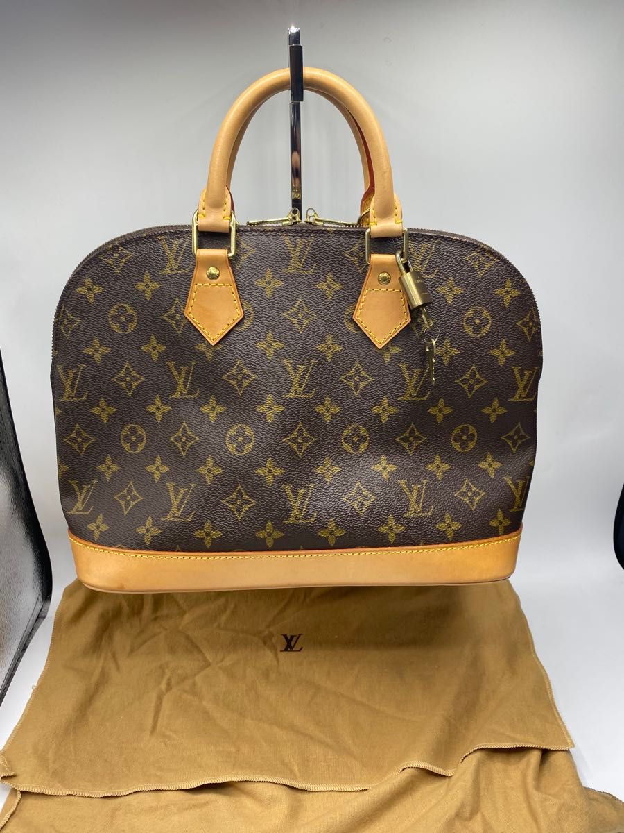 極美品 保存袋付き ルイヴィトン モノグラム アルマ カデナ付き
