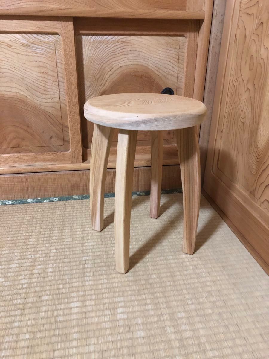1310建具屋一筋58年のおじいちゃんの手作りスツール、イス☆けやき