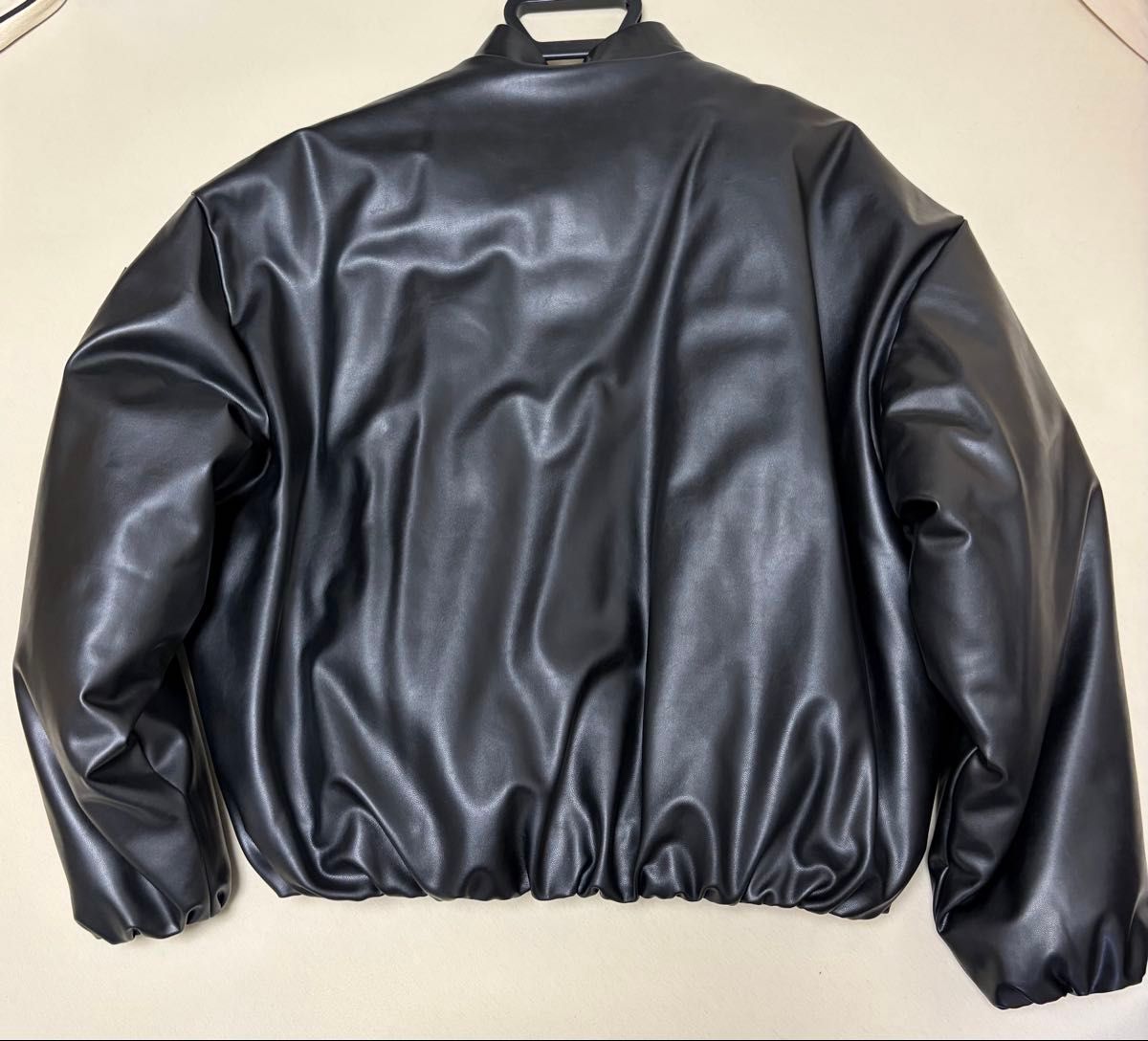 Alo Yoga FAUX LEATHER PREMIER BOMBER フェイクレザー ジャケット