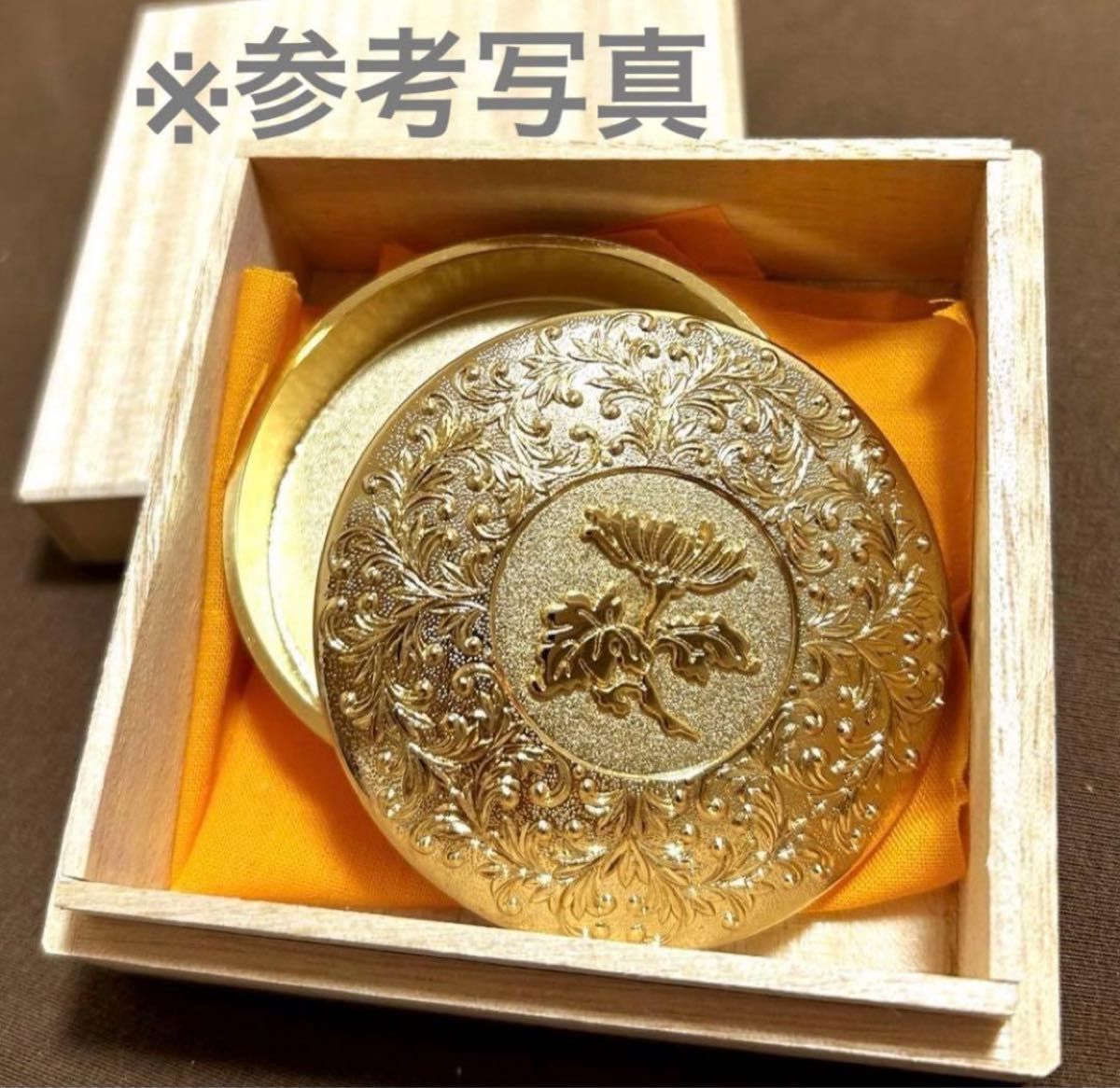 新品未開封】皇居限定ゴールド菊葉小箱 ボンボニエール 金平糖付き小物