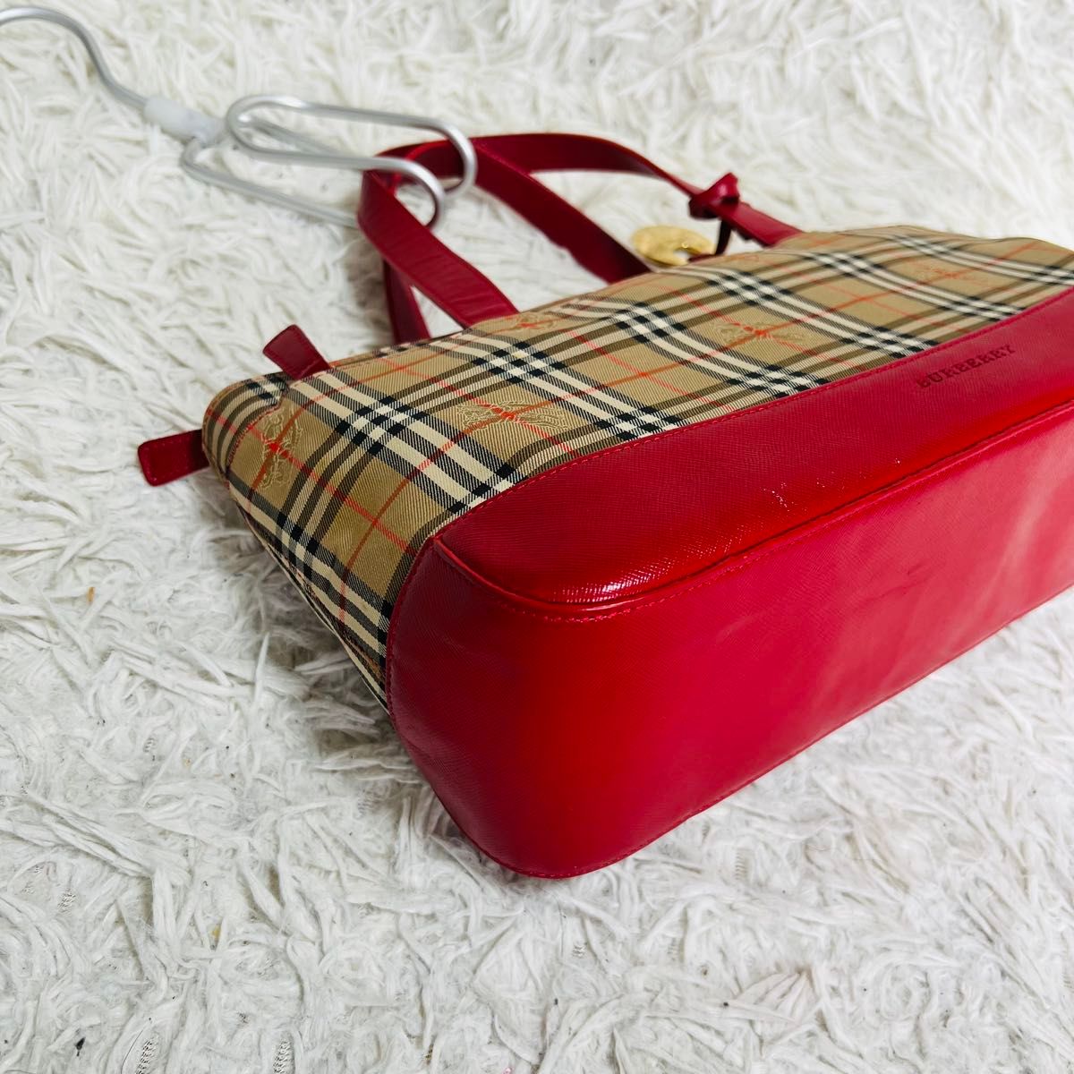 良品】BURBERRY バーバリー ノバチェック ハンドバッグ 赤 チャーム