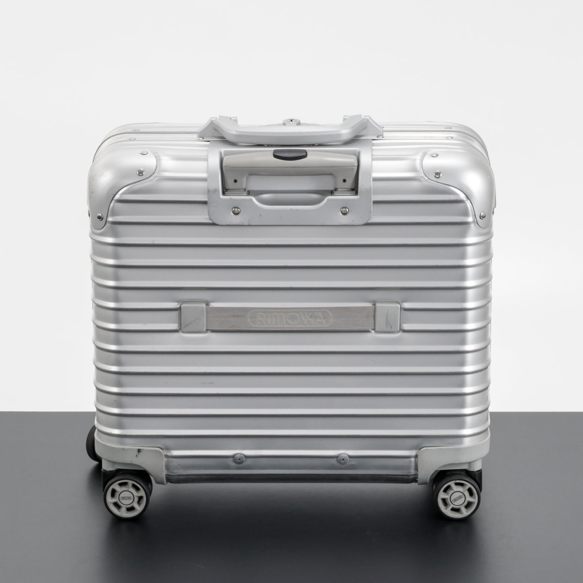 RIMOWA リモワ TOPAS トパーズ 26L 機内持ち込み 4輪 TSAロック