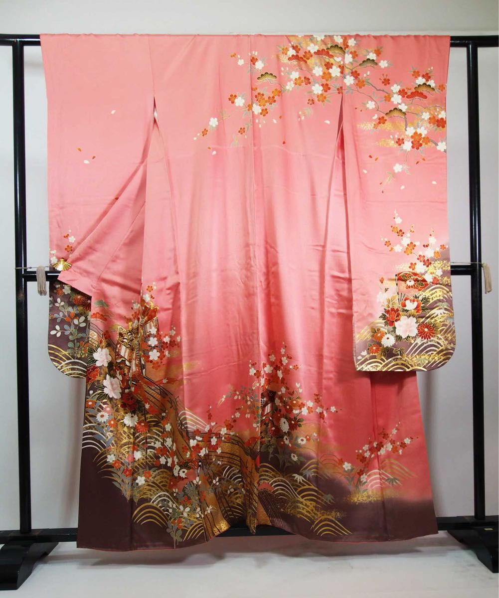 振袖 正絹 御所解文様／金駒刺繍入り ピンク×茶系 古典柄 成人式・結婚
