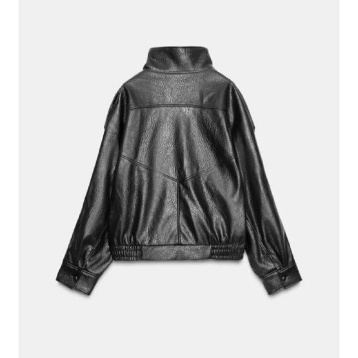 タグ付き新品 ZARAのフェイクレザージャケット Mサイズ ブラック色