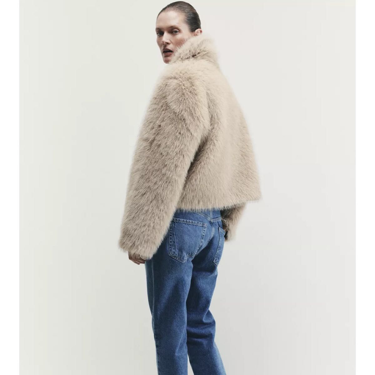 タグ付き新品 ZARAのダブルフェイスフェイクファージャケット XSサイズ
