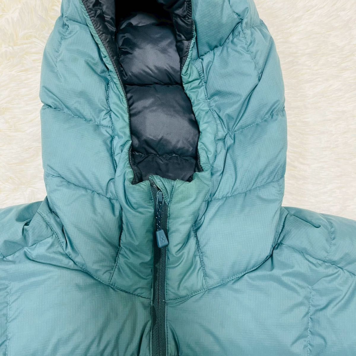 希少 廃盤カラー モンベル ネージュダウン パーカ Men's M ブルー
