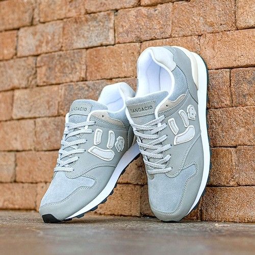 28 5㎝】新品未使用 にゅスニーカー「GRAY」10周年限定モデル【当選品