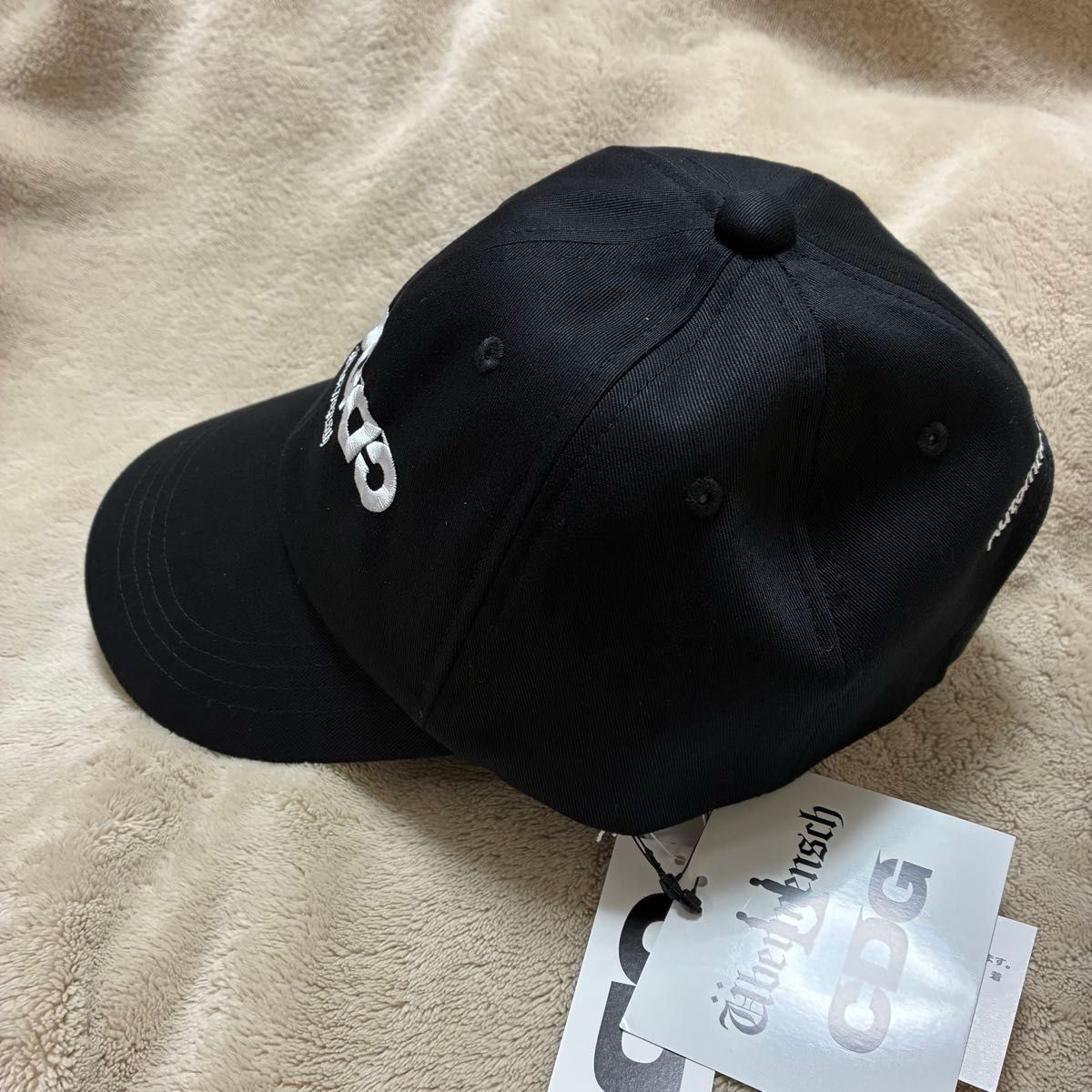 新品】CDG × G-DRAGON bermensch CLASSIC CAP ブラック