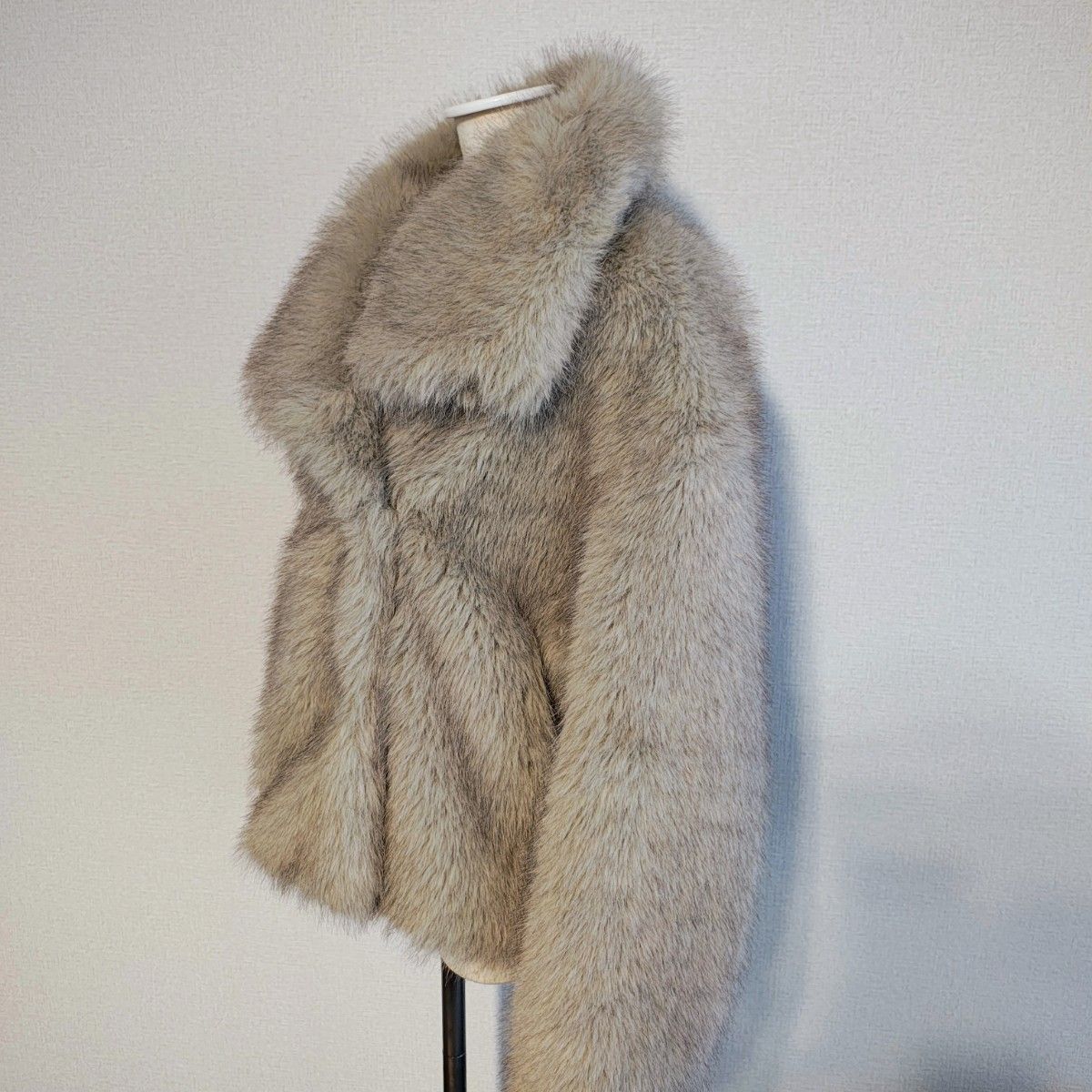 美品 大人気 完売品 ZARA ザラ ショート丈 フェイクファージャケット