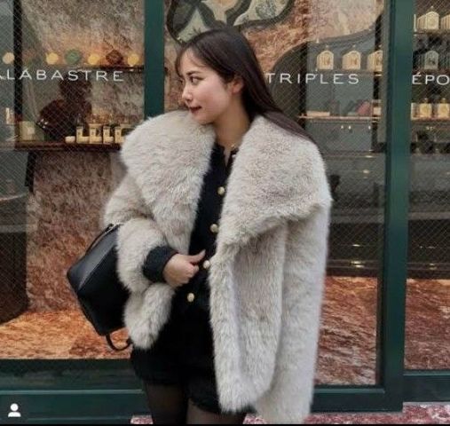 美品 大人気 完売品 ZARA ザラ ショート丈 フェイクファージャケット