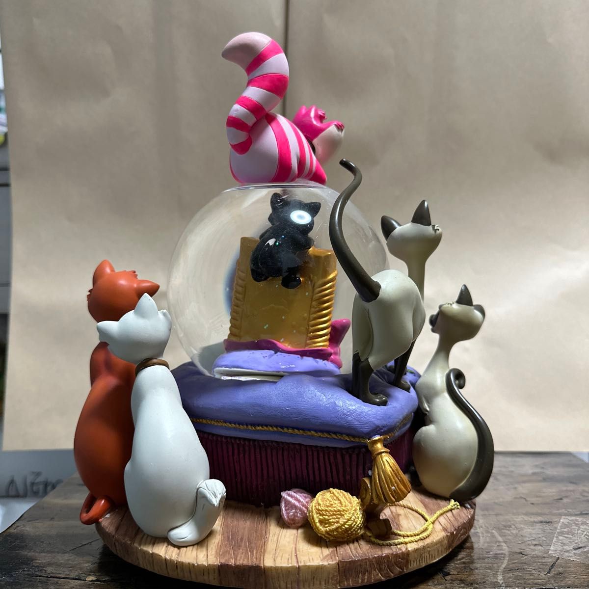 ディズニー 猫キャラクター スノードーム マリー シャム猫 チェシャ猫