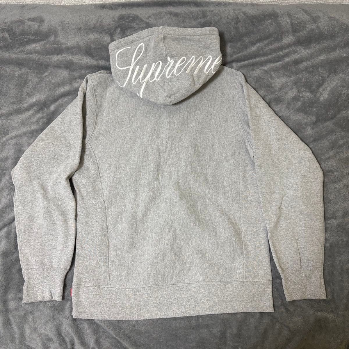 Supreme グレー フード付きパーカー Medium｜Yahoo!フリマ（旧PayPay