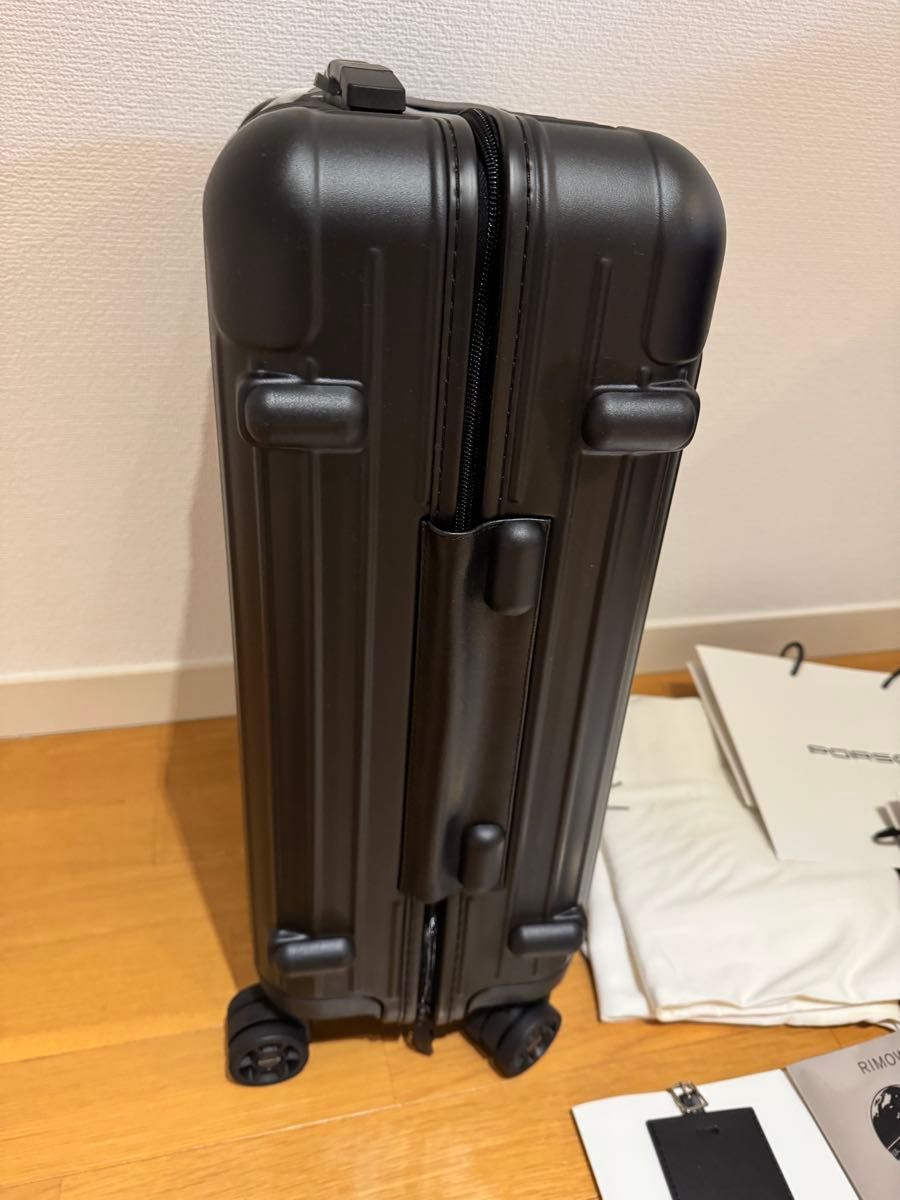 琥珀】RIMOWA × PORSCHE スーツケース 32L 琥珀】RIMOWA × PORSCHE