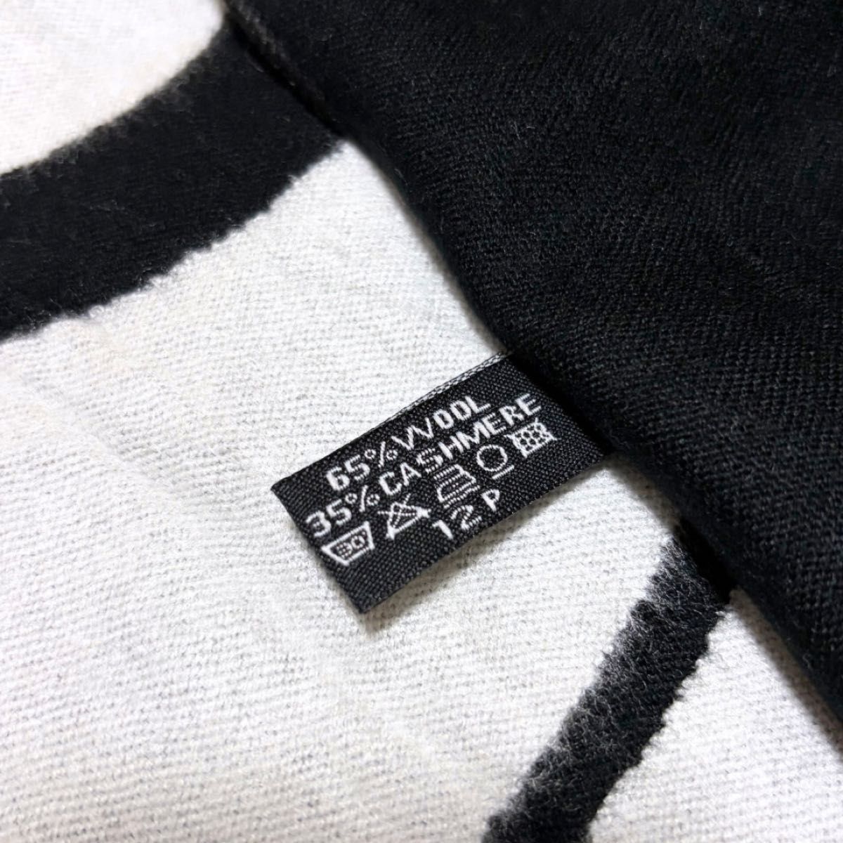 新品 CHANEL シャネル ストール ノベルティ 白 黒 カシミヤ マフラー