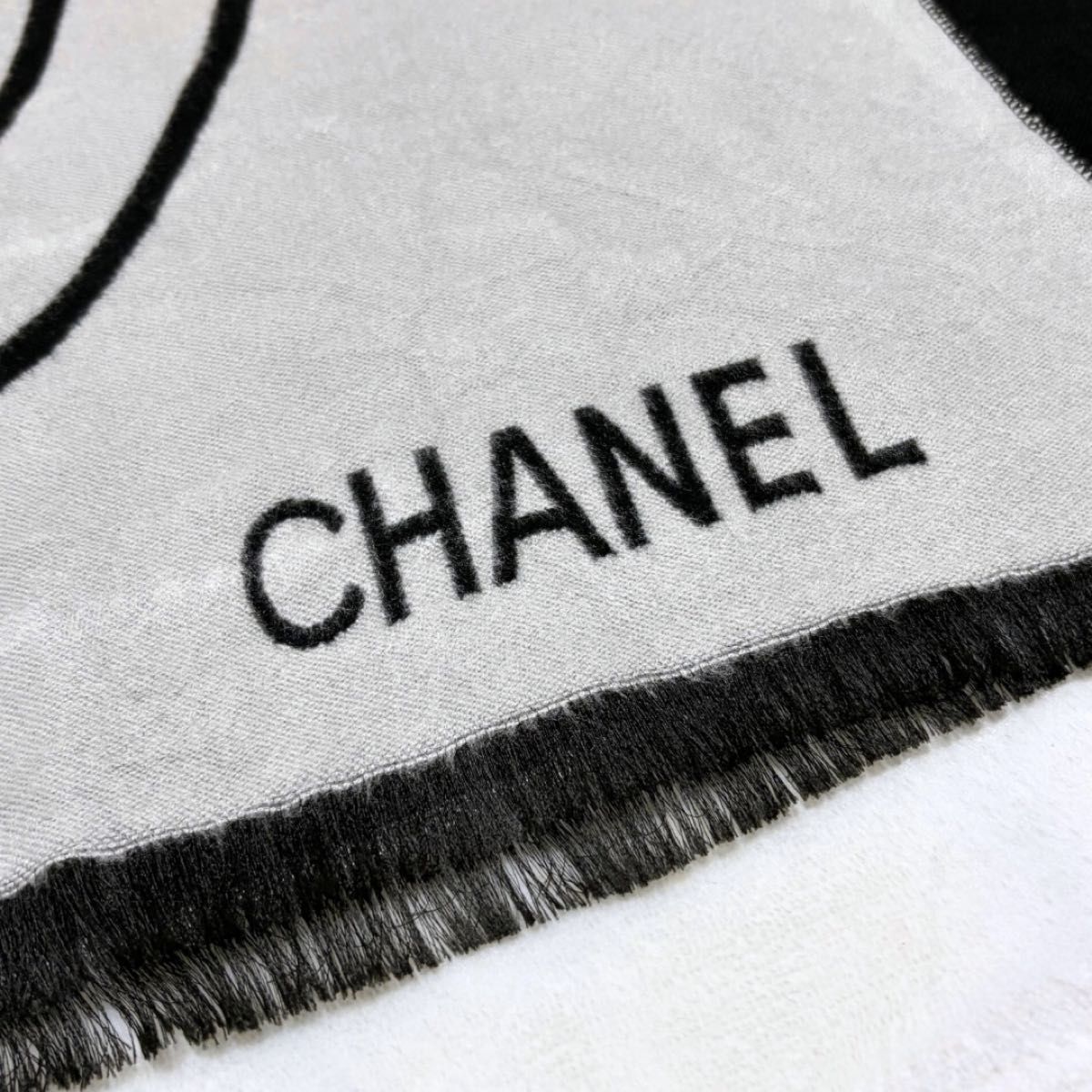 新品 CHANEL シャネル ストール ノベルティ 白 黒 カシミヤ マフラー