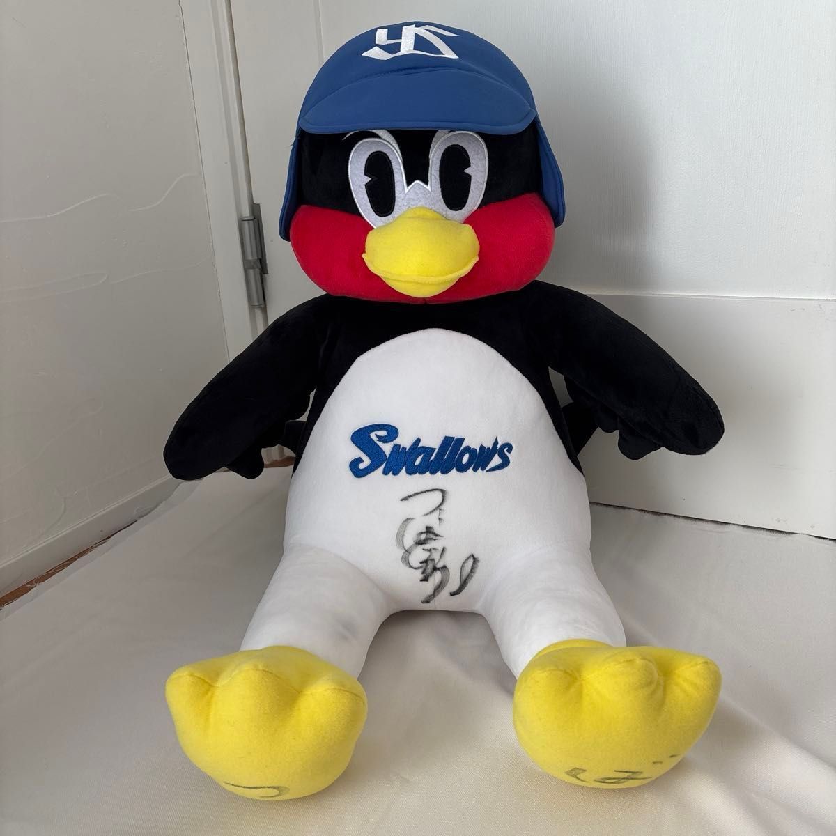 つば九郎 お座りつば九郎 特大 サイン入り ぬいぐるみ 東京ヤクルト
