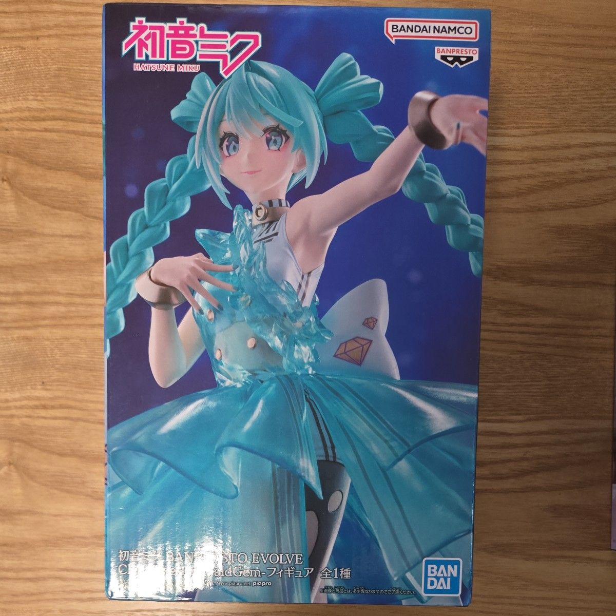 初音ミク フィギュア ヴィンテージドール Clearluxe-Emerald Gem 2点