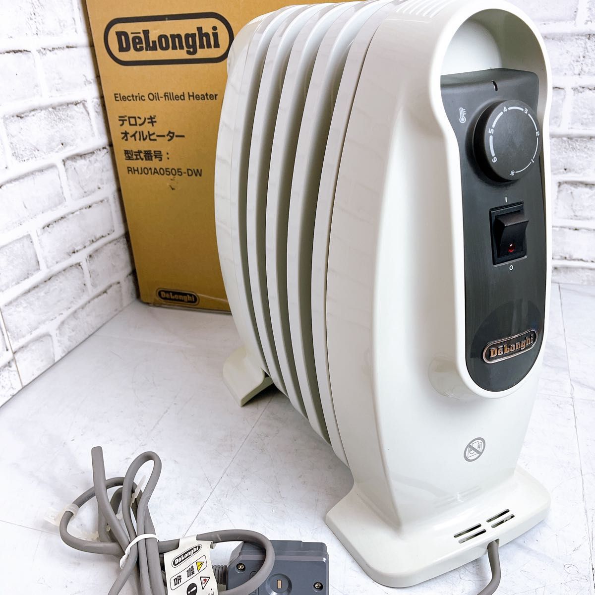 デロンギ ミニオイルヒーター RHJ01A0505-DW ゼロ風暖房 タバコ臭