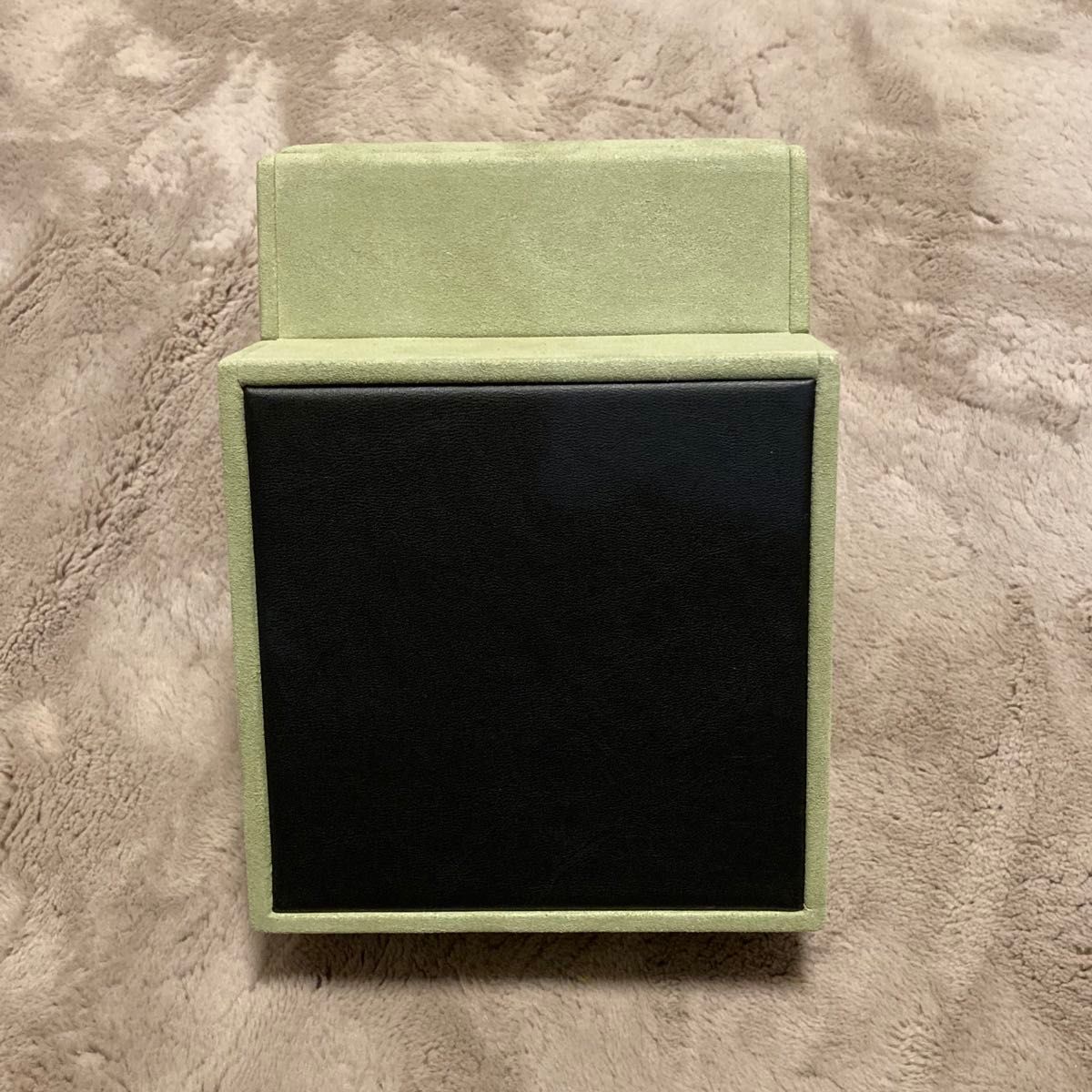 美品】Van Cleef&Arpels ヴァンクリーフ&アーペル 純正BOX ペルレ