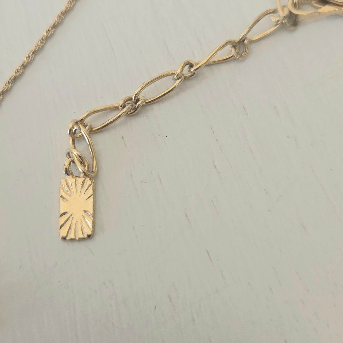 美品 イヴサンローラン ネックレス ロゴ Yves Saint Laurent ゴールド