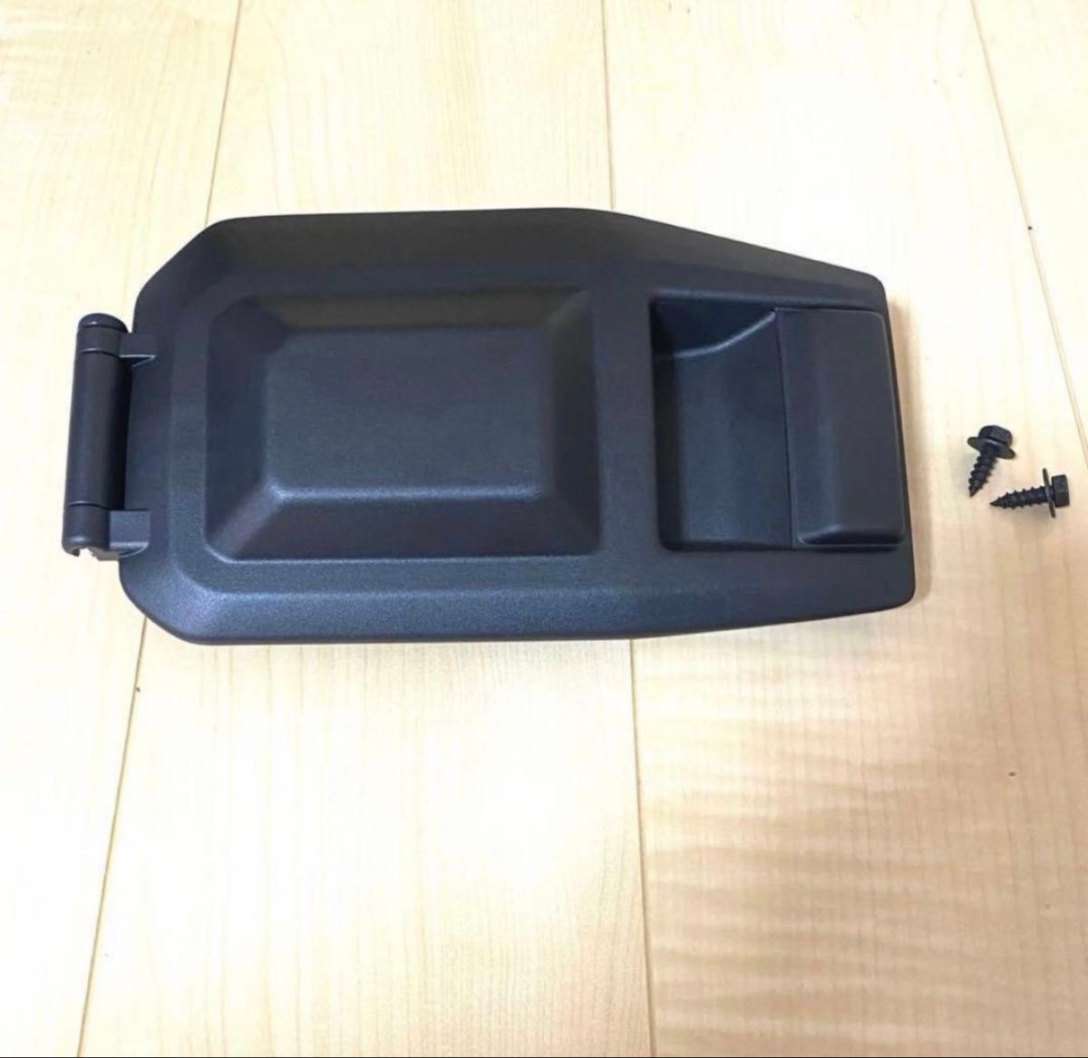 トヨタ純正】ランクル70再再販【GDJ76W】 尿素リッドカバー アドブルー