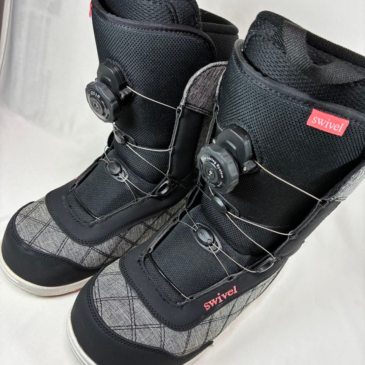 美品 swivel スウィベル BOAブーツ ダイヤル式スノーボードブーツ 24