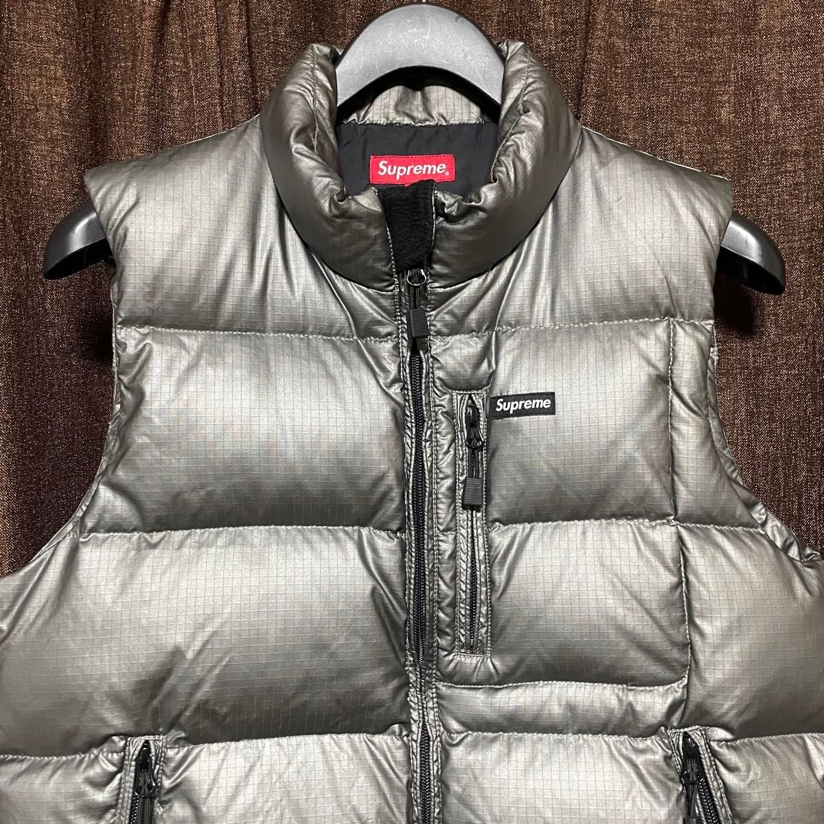 Supreme シュプリーム ダウンベスト シルバー グレー系｜Yahoo!フリマ