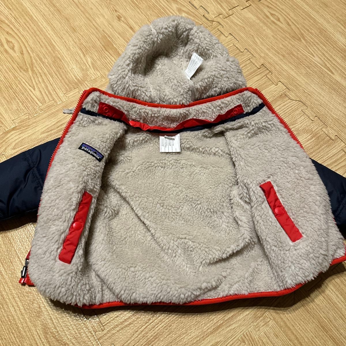 Patagonia パタゴニア ベビー ダウンジャケット リバーシブル ネイビー