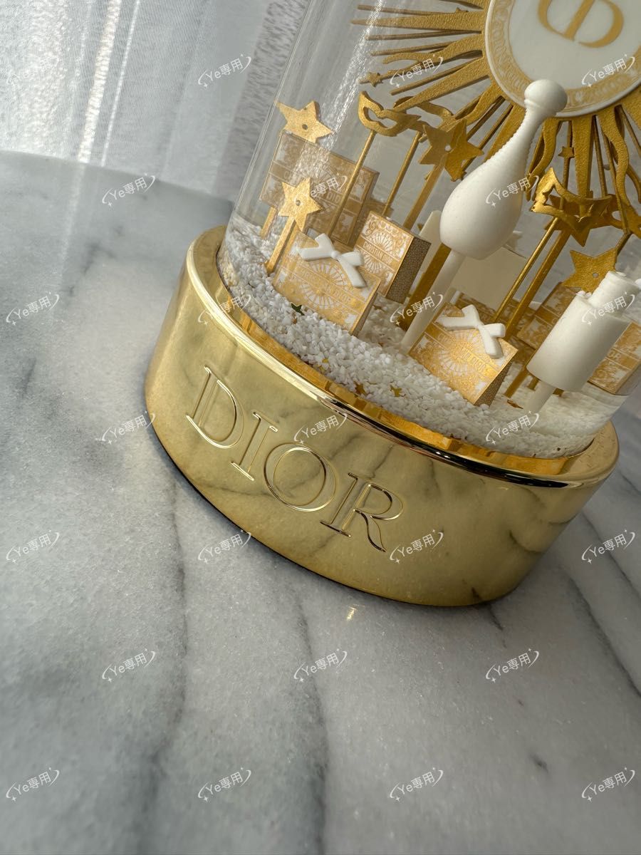 Dior ディオール クリスタルドーム スノードーム クリスマス限定
