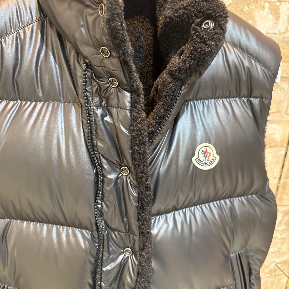 最終値下げmoncler 2024-2025モデル限定品 メンズリバーシブルダウン