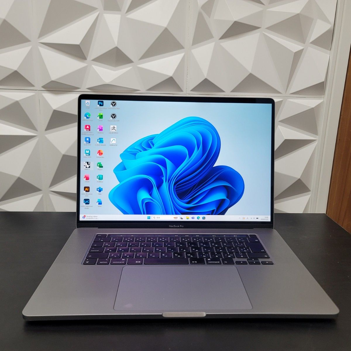 MacBook Pro 16インチ i9 32/1TB CAD/BIM&3D設計 ベクターワークス
