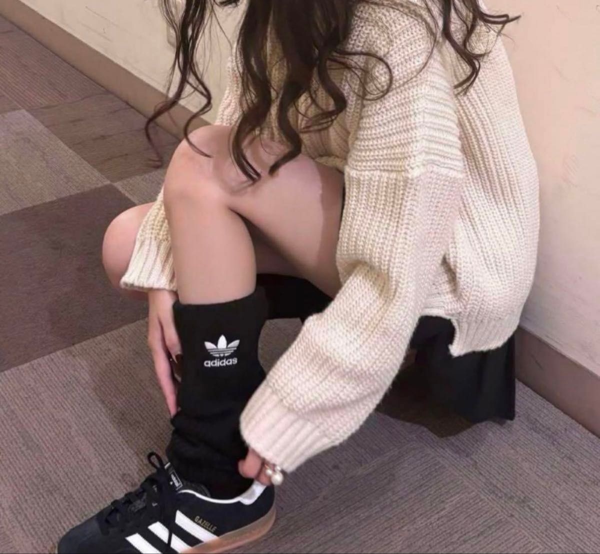 新品】 白黒2点 アディダスadidasリブ編みレッグウォーマー ルーズ
