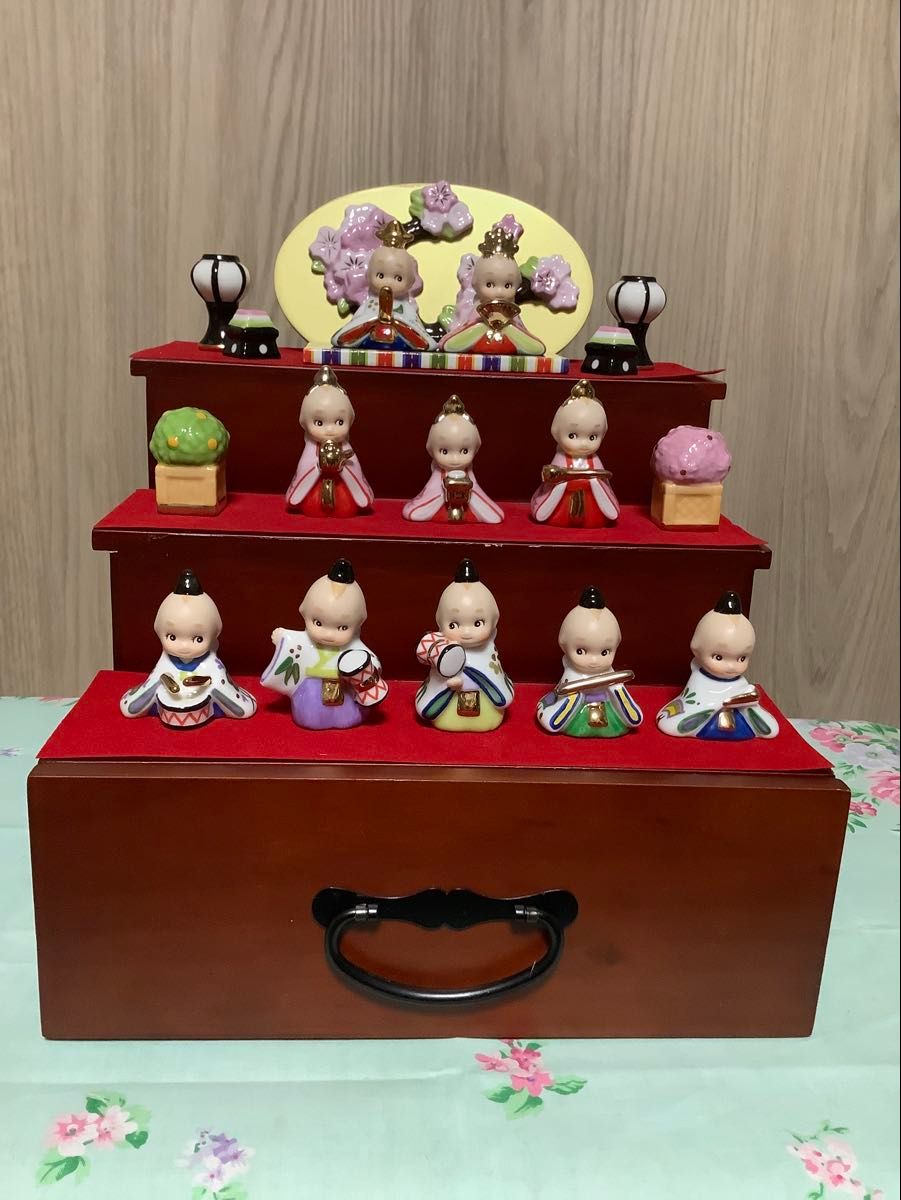 ローズオニールキューピー ひな人形 お雛様 陶器 本格的豪華三段飾りの
