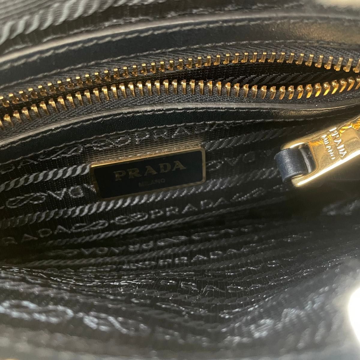 極美品 PRADA プラダ Wポケット ショルダーバッグ ダークネイビー