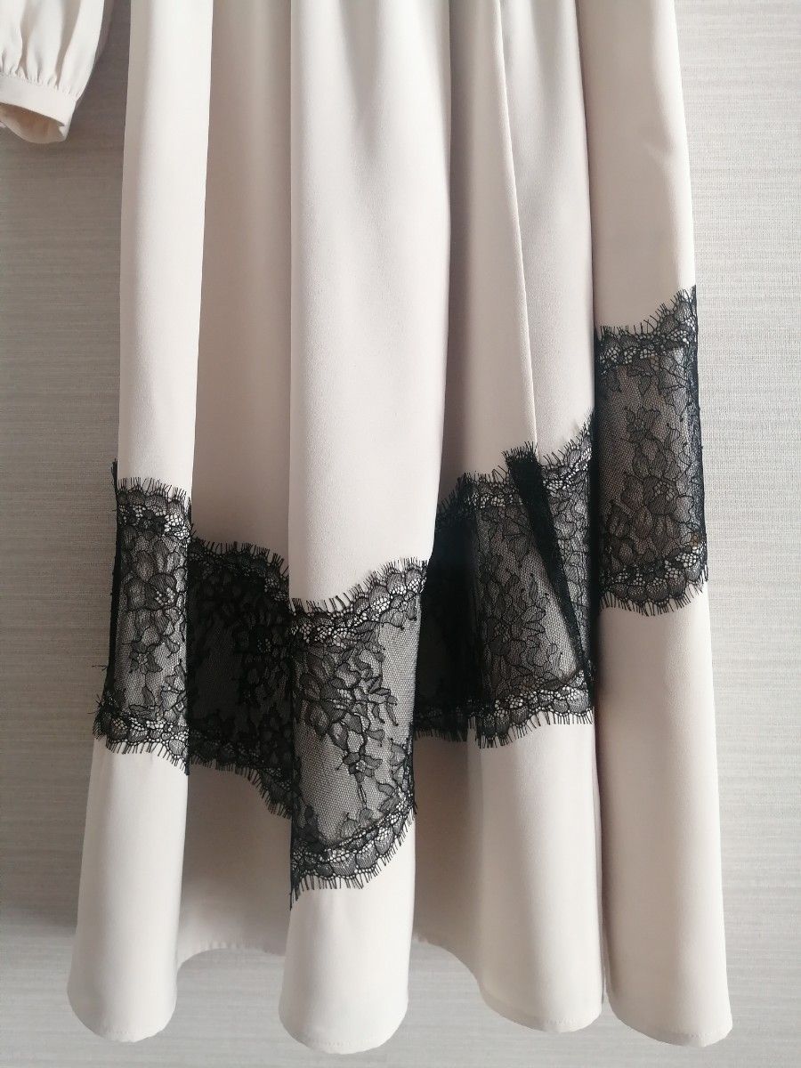 herlipto Rosaline Lace Trimmed Dress｜Yahoo!フリマ（旧PayPayフリマ）