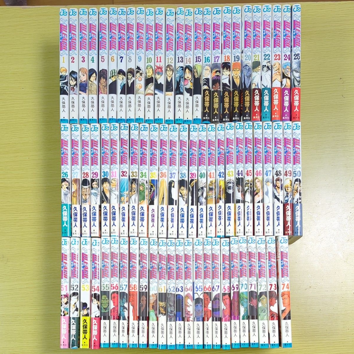 ブリーチ 全巻 初版多数 Bleach ブリーチ 1巻〜74巻 全巻セット＋関連本