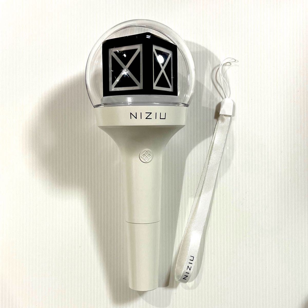 NiziU オフィシャル ペンライト③（台座・説明書・箱欠品 動作確認済