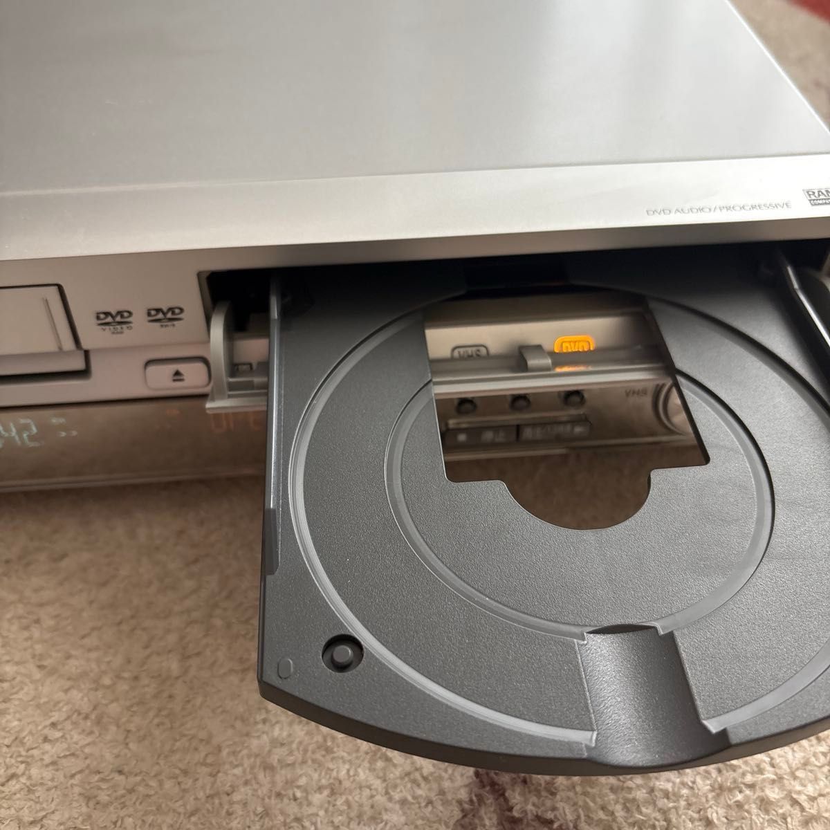 Panasonic DMR-ES30V DVDレコーダー ビデオデッキ VHS｜Yahoo!フリマ