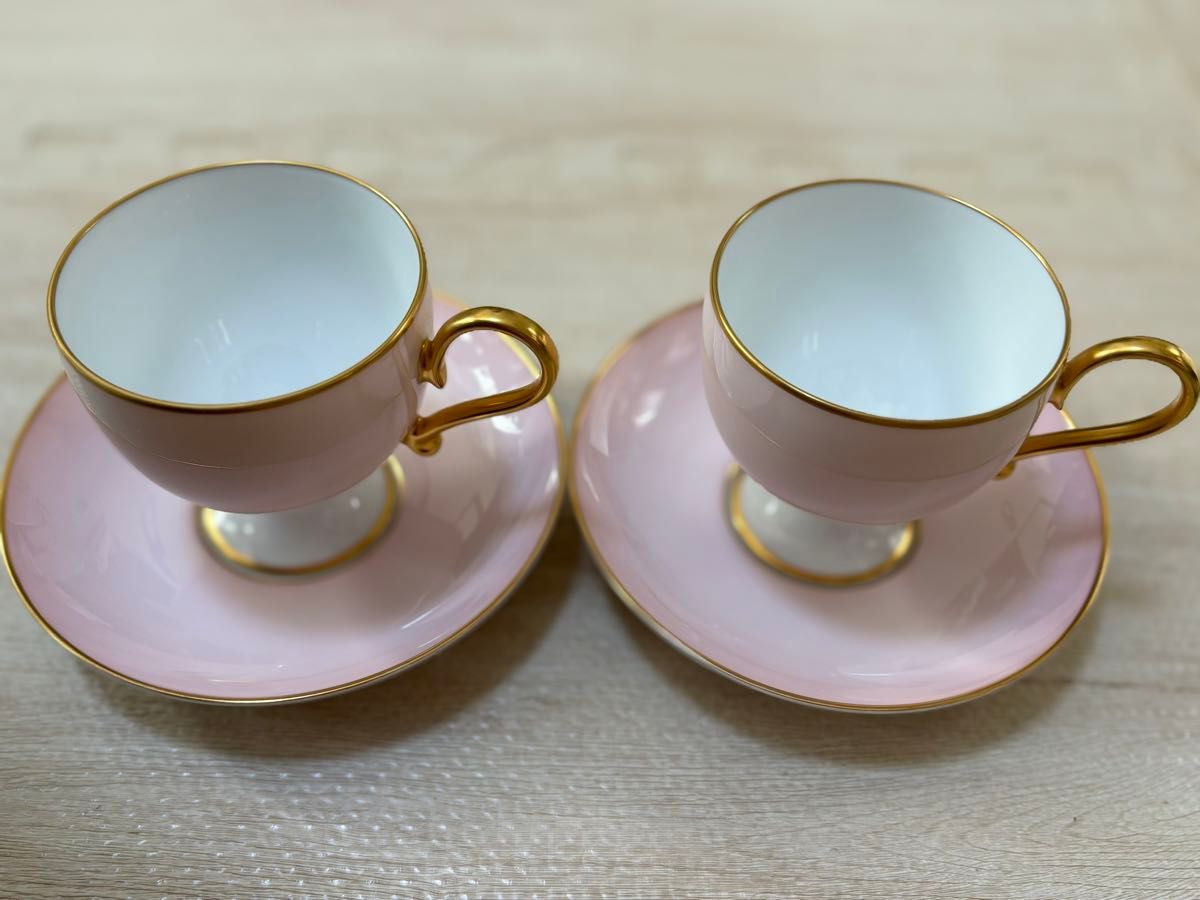 希少 ノリタケ カップ&ソーサー ピンク ペア2セット上品な色合い