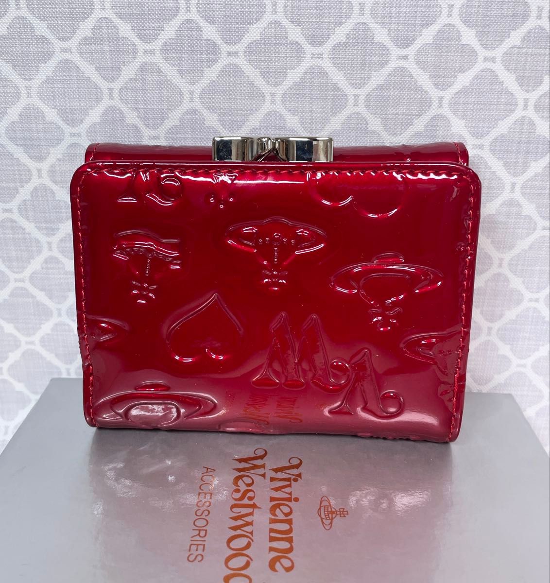 内側に素敵な柄あり 】Vivienne Westwood 3折財布 エナメル赤｜Yahoo