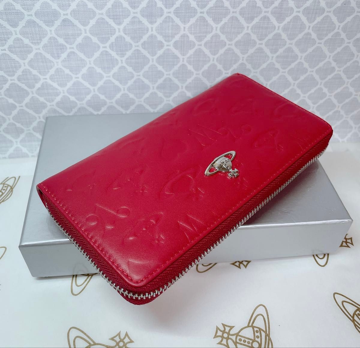 新作登場 ショッパー付】Vivienne Westwood 長財布 マット 赤｜Yahoo