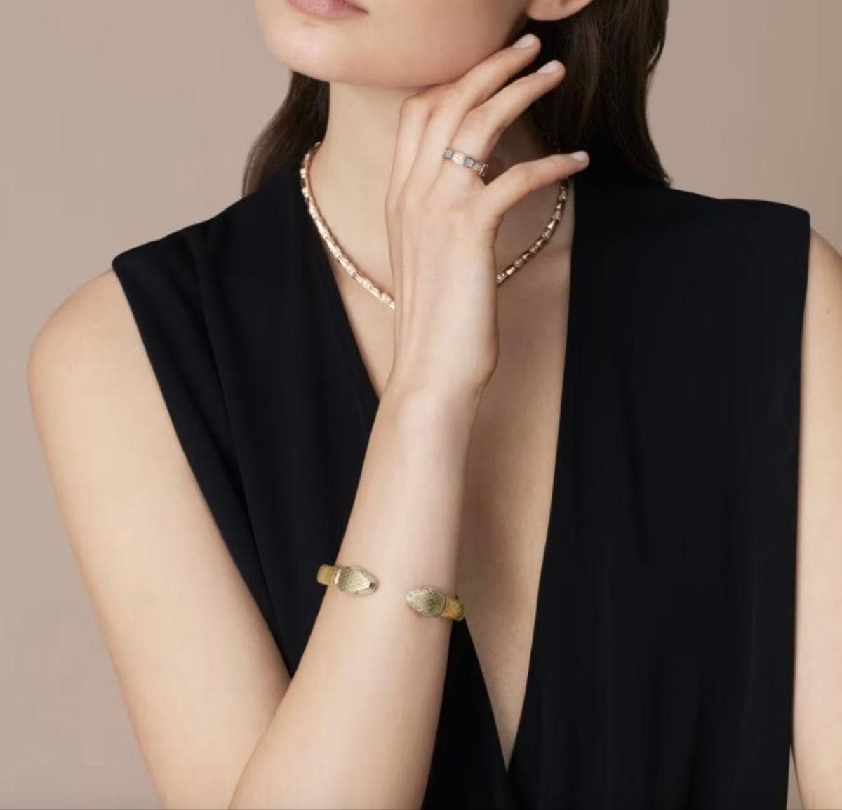 BVLGARI ブルガリ】セルペンティ フォーエバー レザーブレスレット