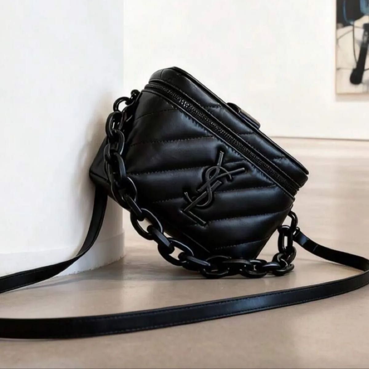 新品未使用】YSL ショルダーバッグ チェーンバッグ イヴサンローラン