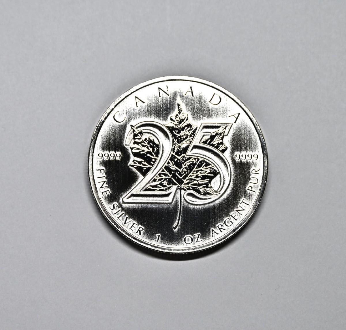 カナダ メイプルリーフ 25周年記念 2013年 1オンス銀貨 純銀 99 99