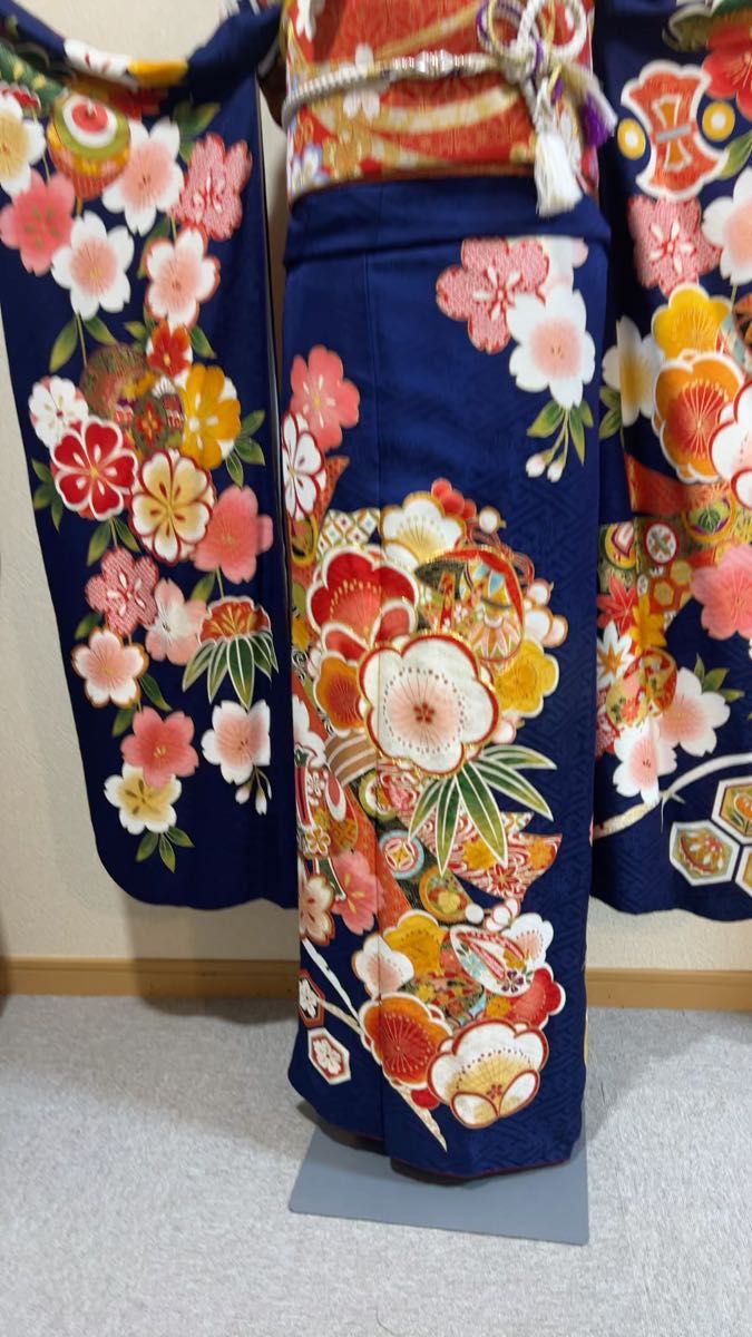 振袖 仮絵羽 金通し 手描 紋意匠 藤 菊 落款入り 正絹 未仕立て品 八掛