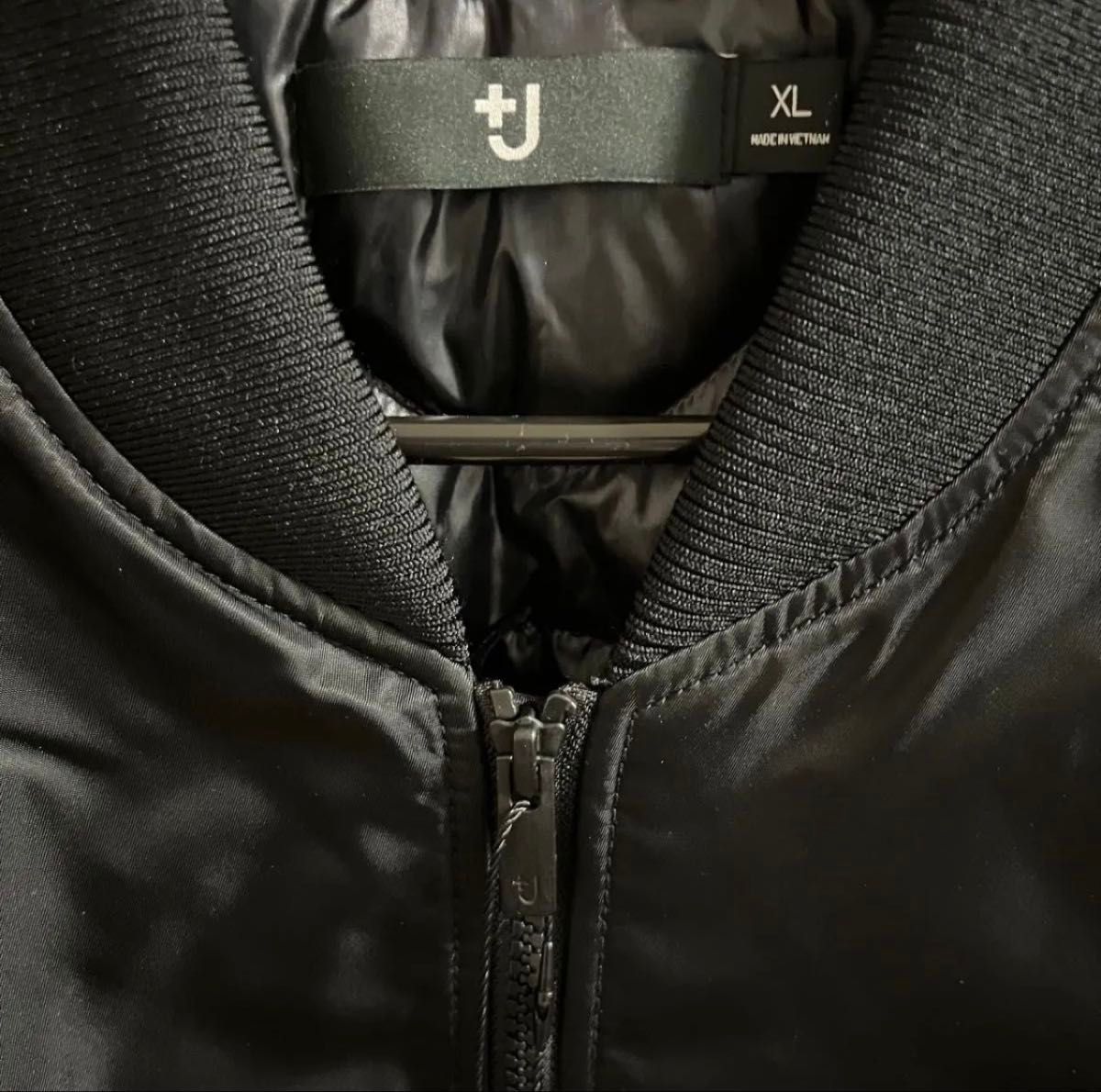 UNIQLO +J 復刻モデル ハイブリッドダウンオーバーサイズ MA-1 黒 XL
