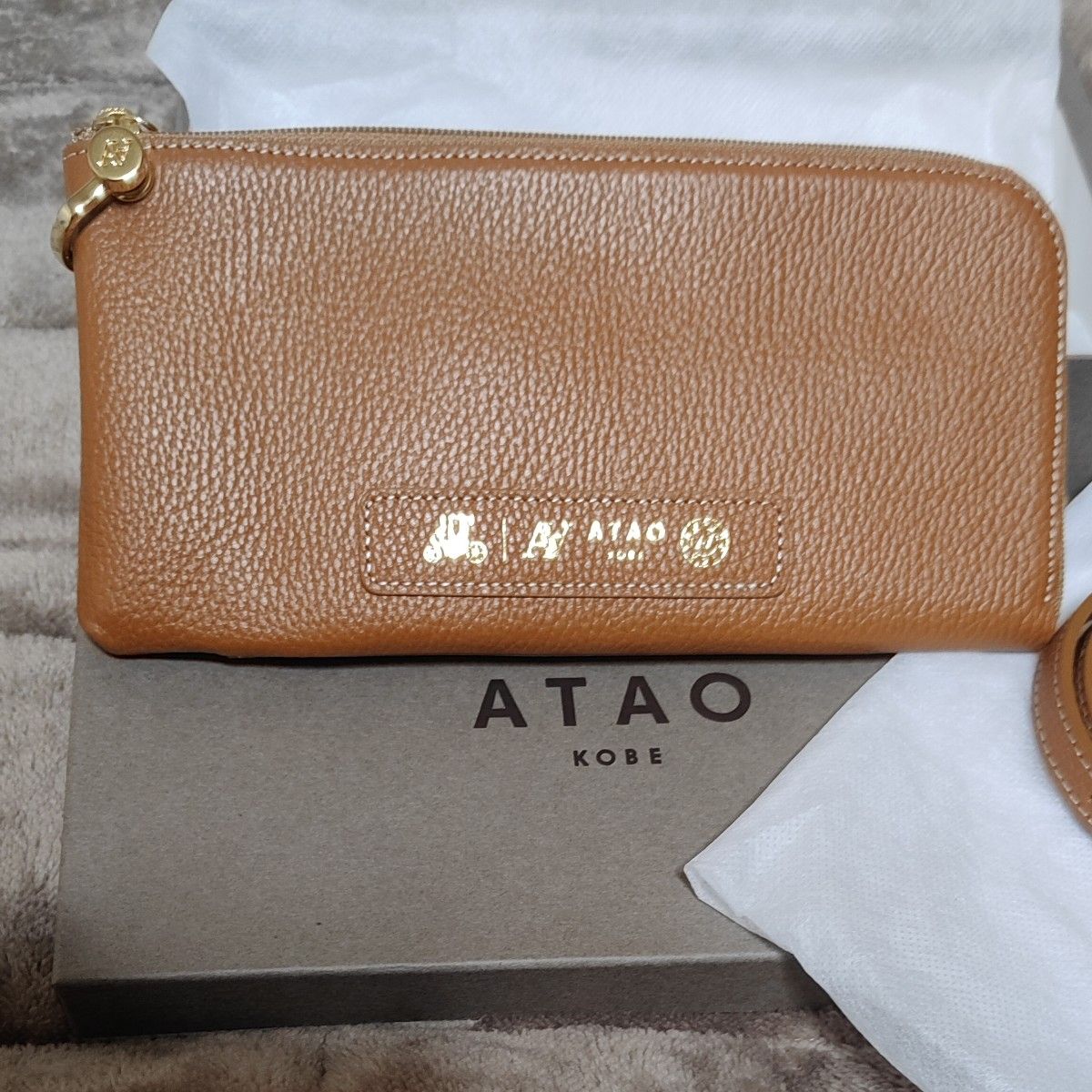 ATAO アタオ Batty バティ バッグにもなる長財布 トープ 肌身離さず