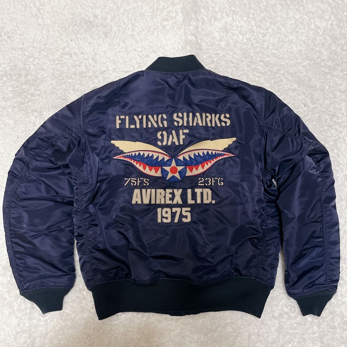 極美品 AVIREX フライトジャケット フライングシャーク FLYING SHARKS