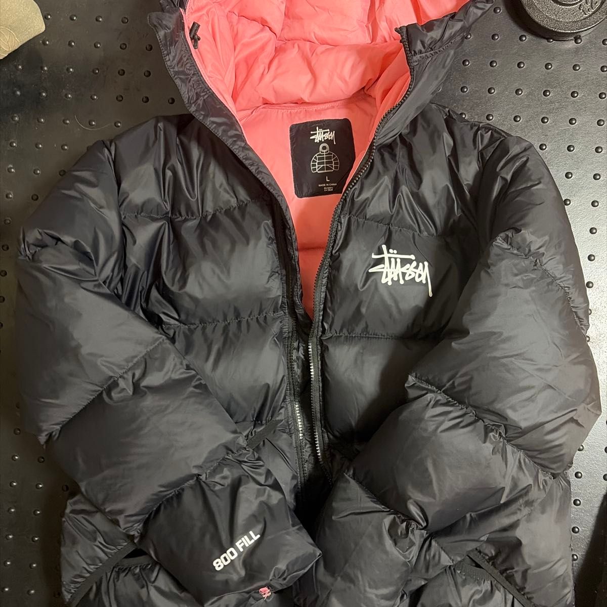 STUSSY ステューシー ダウンジャケット ブラック ピンク値下げ可能質問