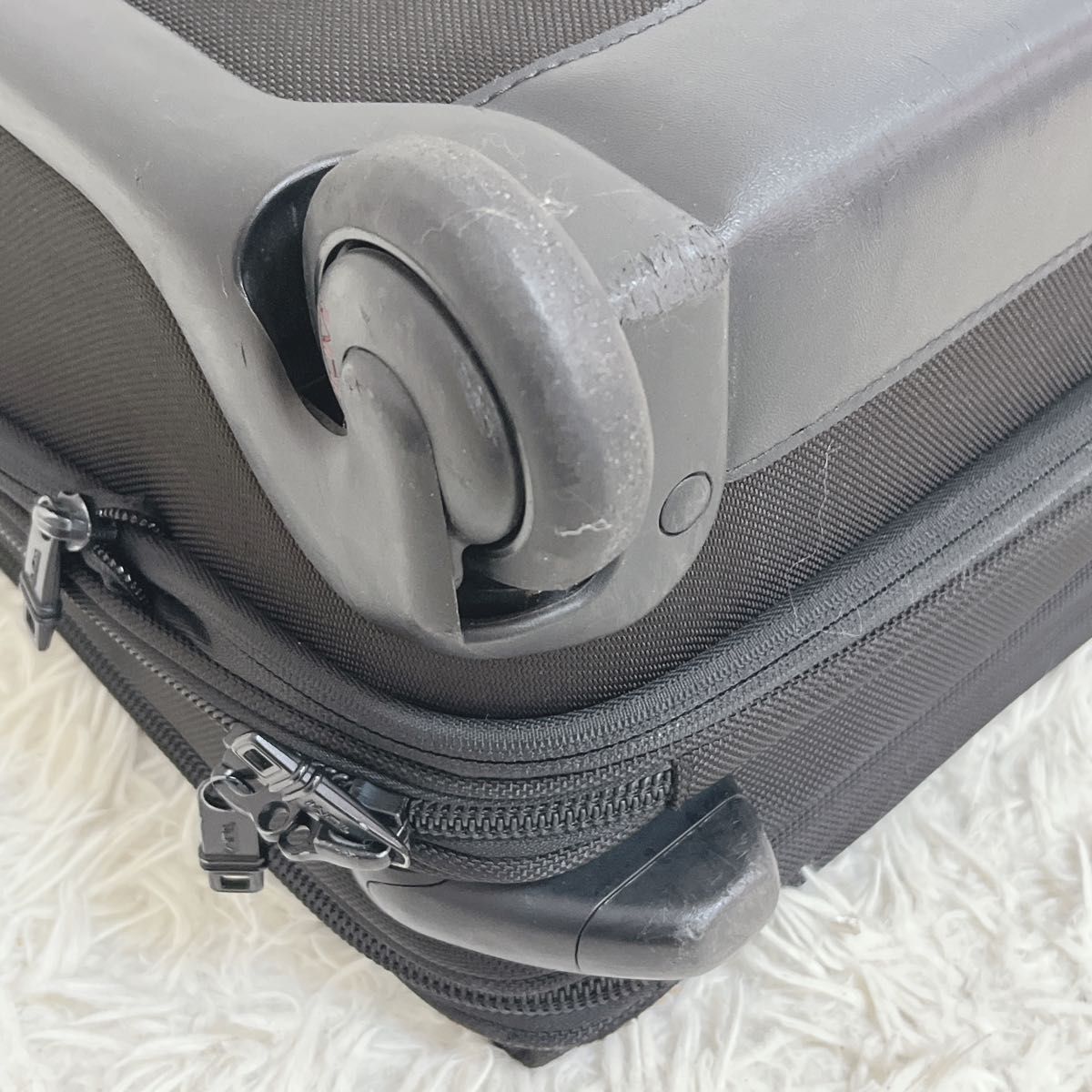 TUMI ビジネスキャリー 2輪キャリーバッグ PCスリーブ・ポーチ付属